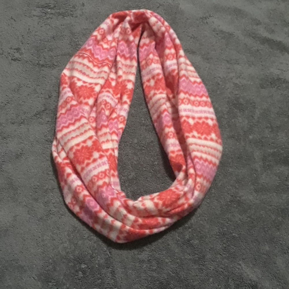 Infinity scarf
